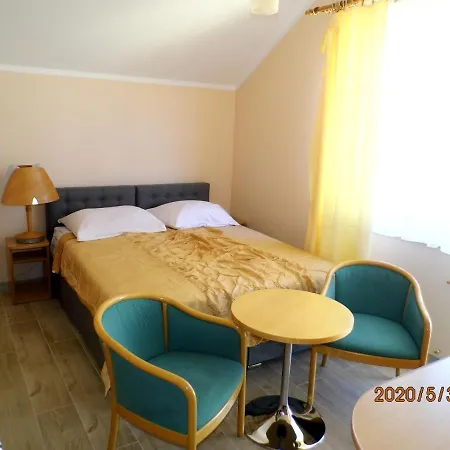 Pokoje Goscinne Natalia Miedzyzdroje Exterior photo